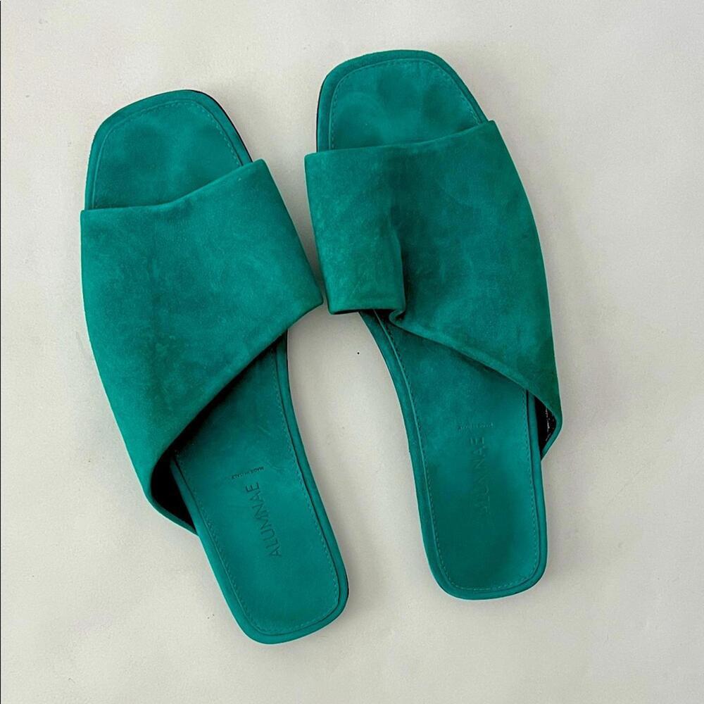 ALUMNAE Italian Suede Teal Asymmetric Sandals EU 37 $425 - Picture 2 of 7